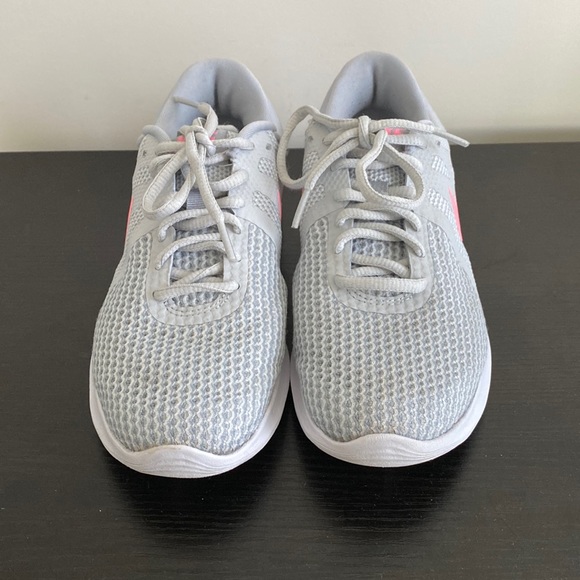 Gently Used Women’s Nike Sneakers - Picture 1 of 5